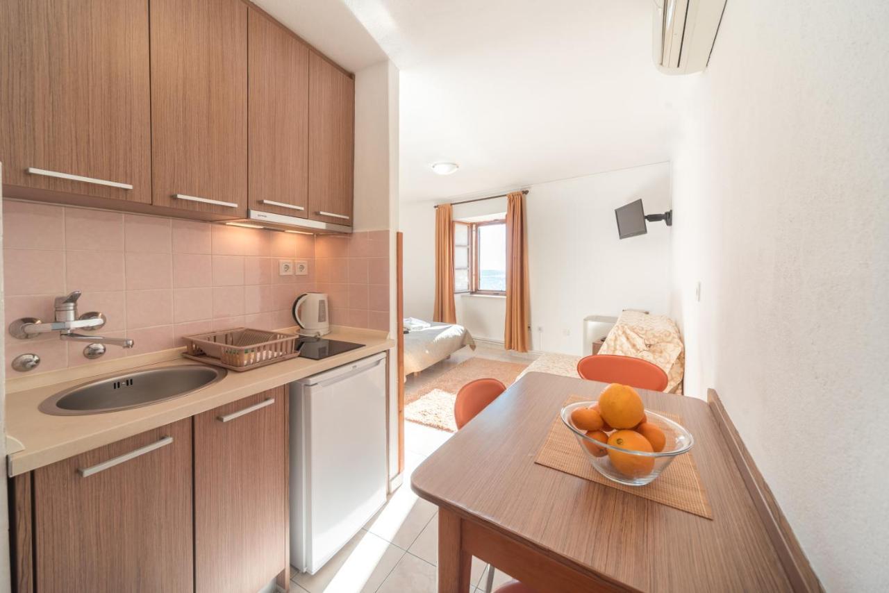 R Club Apartments Old Town Budva Extérieur photo