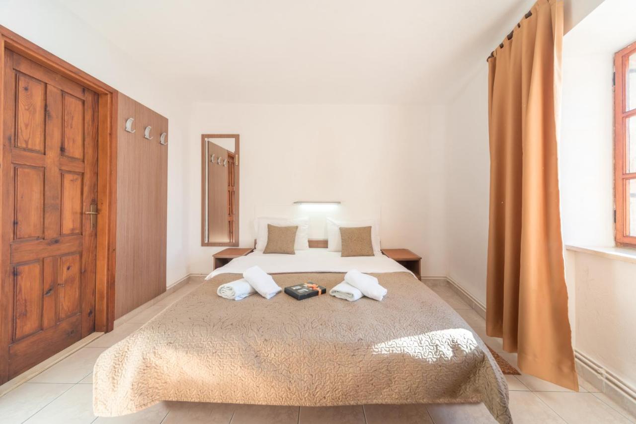 R Club Apartments Old Town Budva Extérieur photo