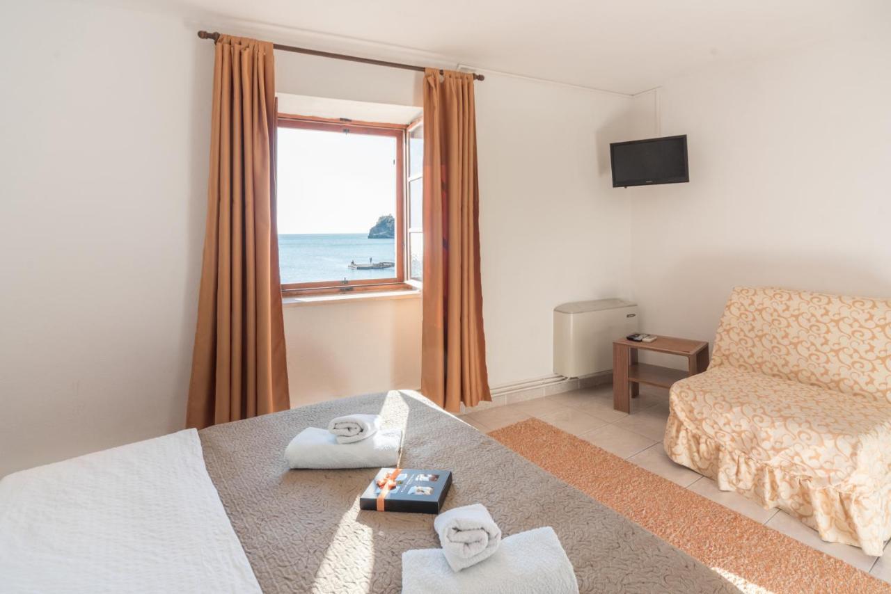 R Club Apartments Old Town Budva Extérieur photo