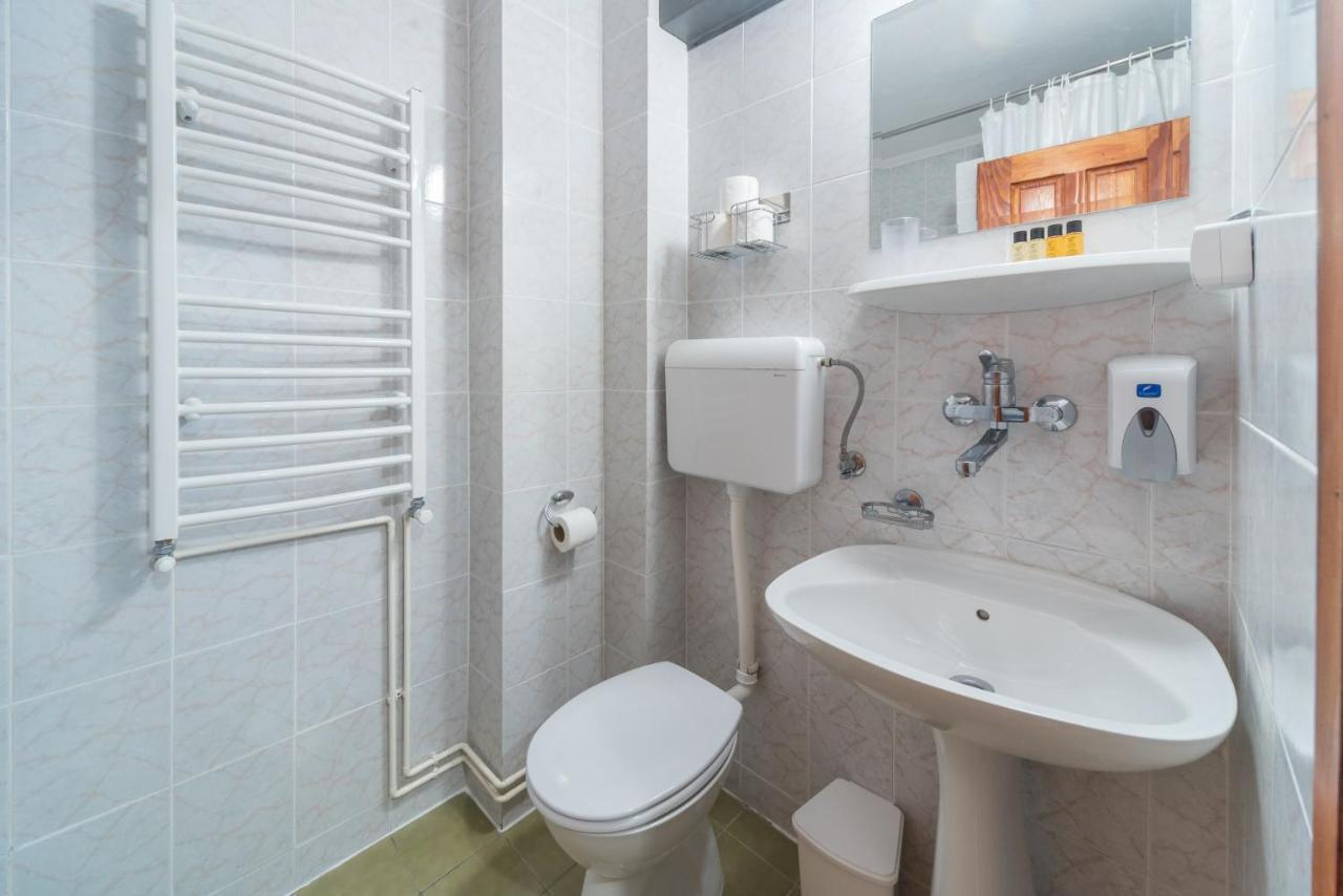 R Club Apartments Old Town Budva Extérieur photo