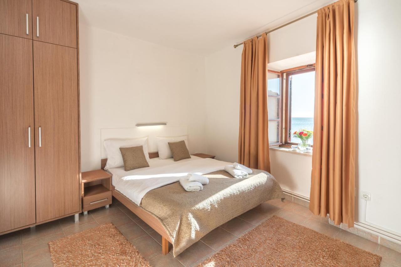 R Club Apartments Old Town Budva Extérieur photo