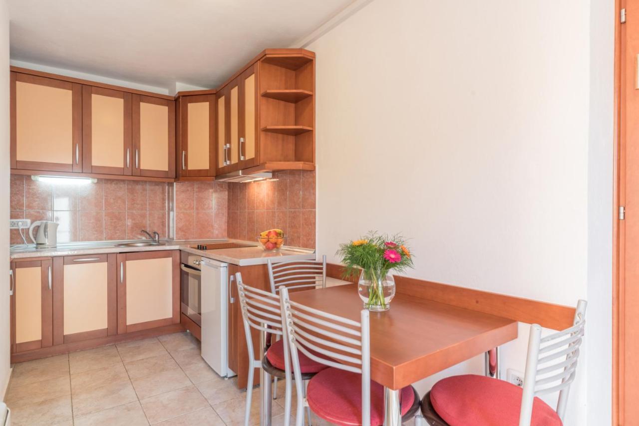 R Club Apartments Old Town Budva Extérieur photo