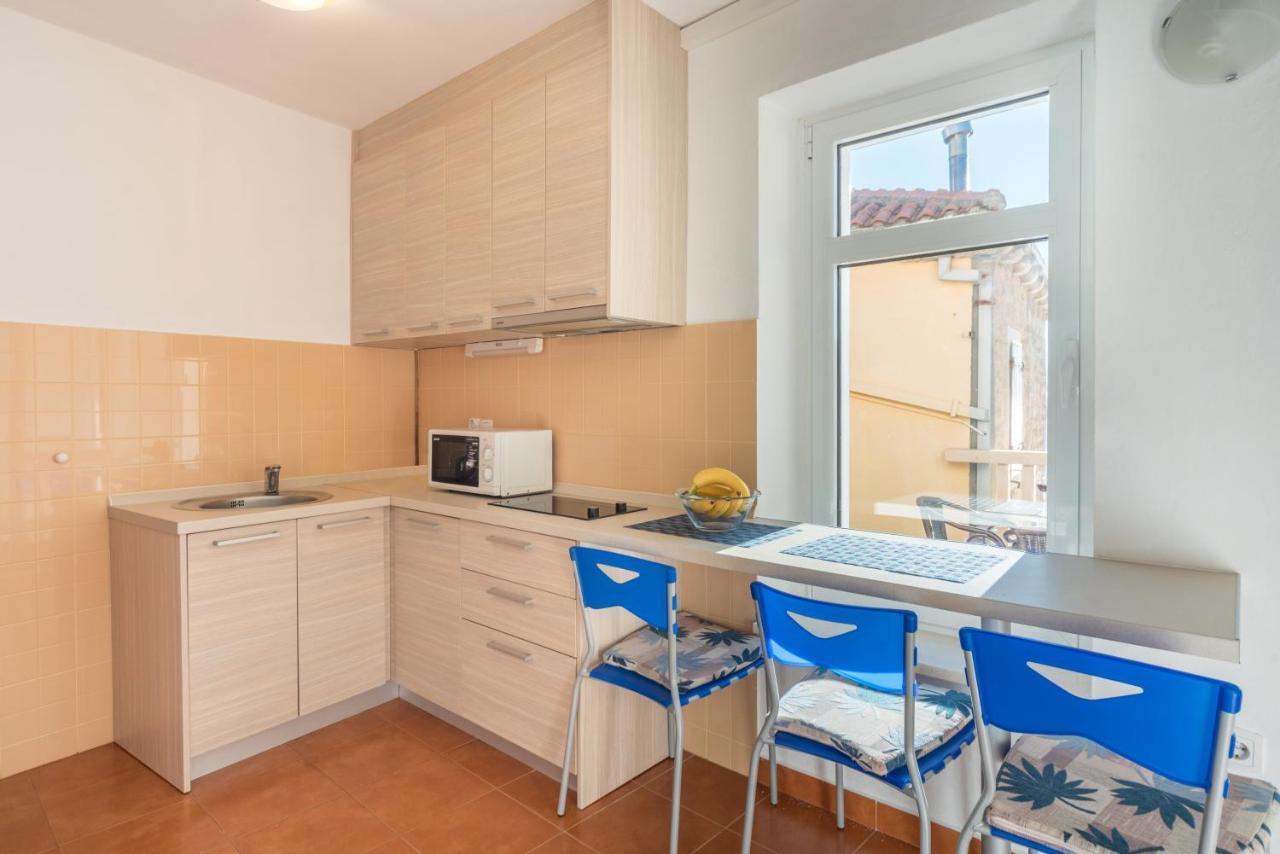 R Club Apartments Old Town Budva Extérieur photo